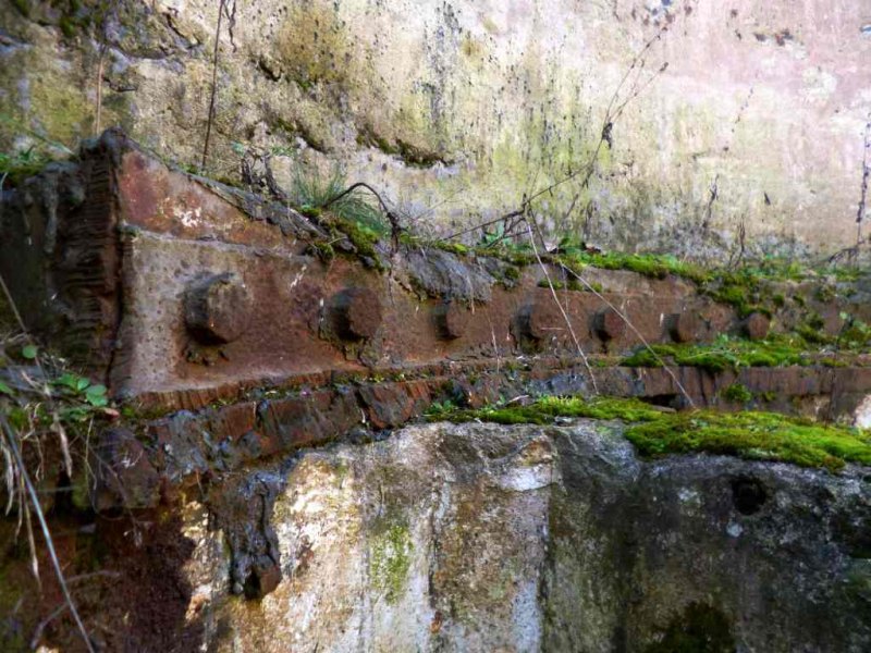 024-letichevskij-ur-dot-bolti-bronekolpaka